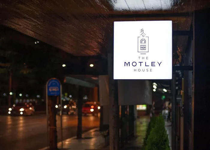 The Motley House Hostel Bangkok